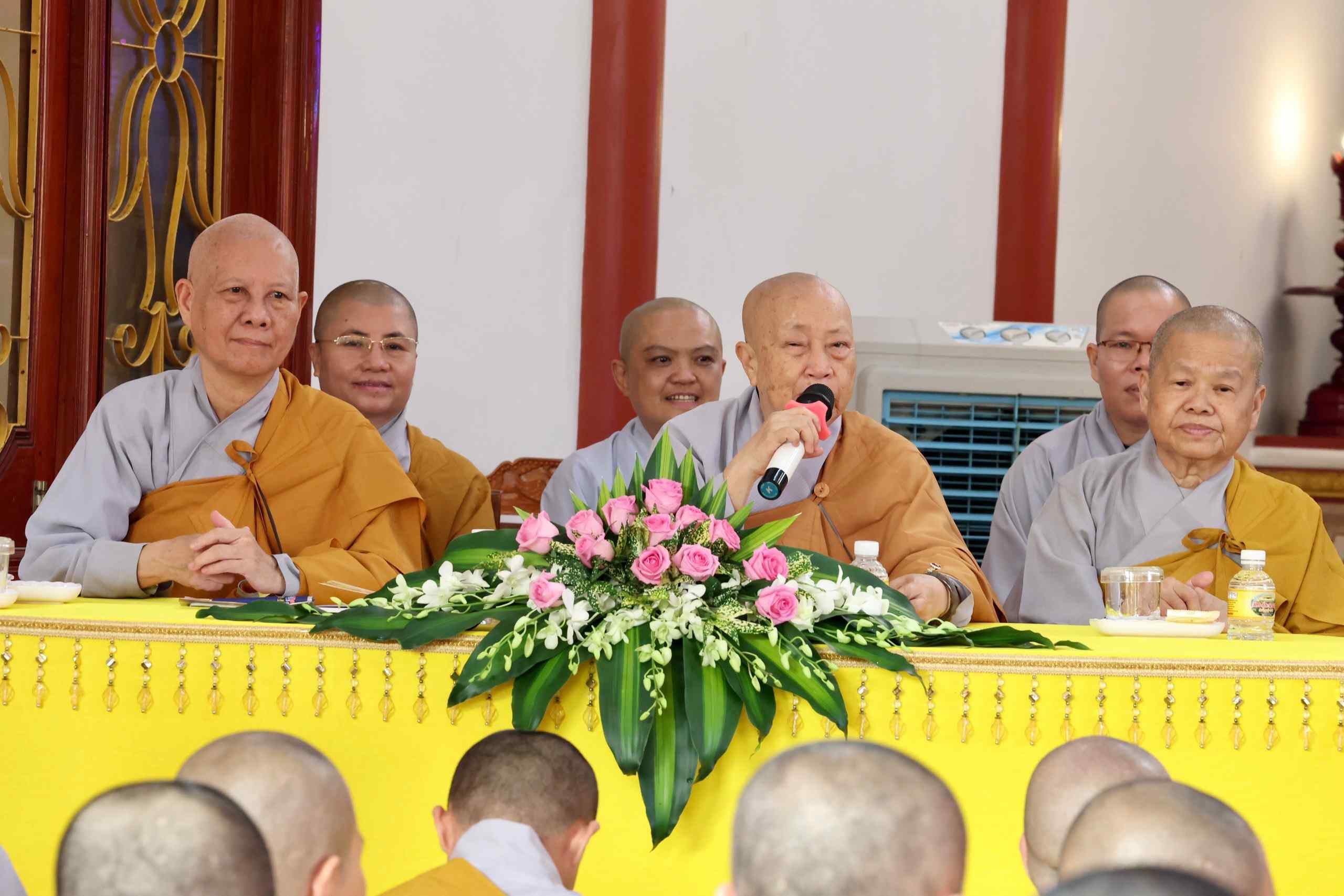 Phân ban Ni giới Trung ương thăm trường hạ chùa Tâm Ấn